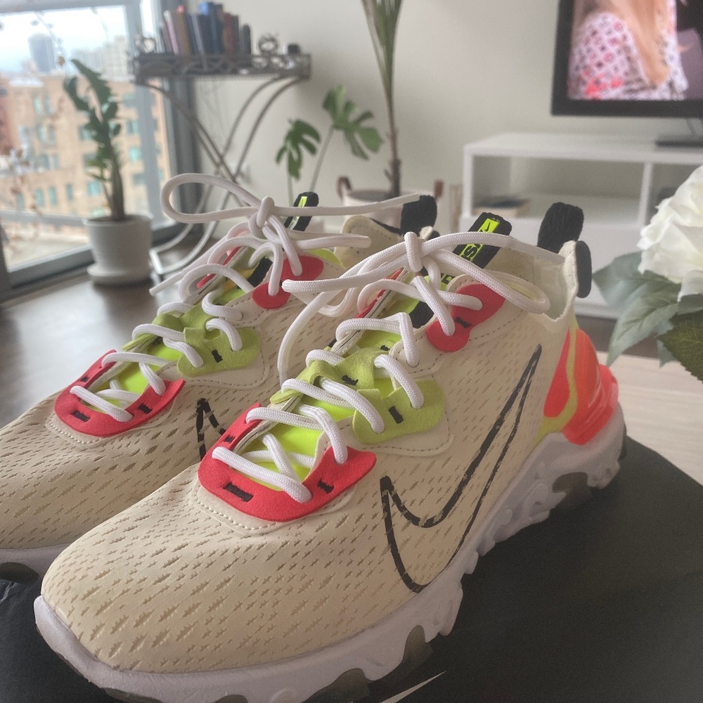 Nike